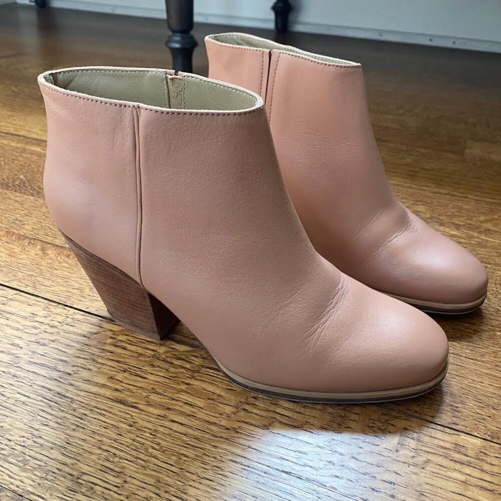 Rachel Comey women's ankle boots size 7 pink